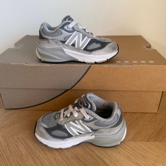 New Balance 990 V6 Grey/White Toddler Sneakers- SZ 6 C - Picture 12 of 14